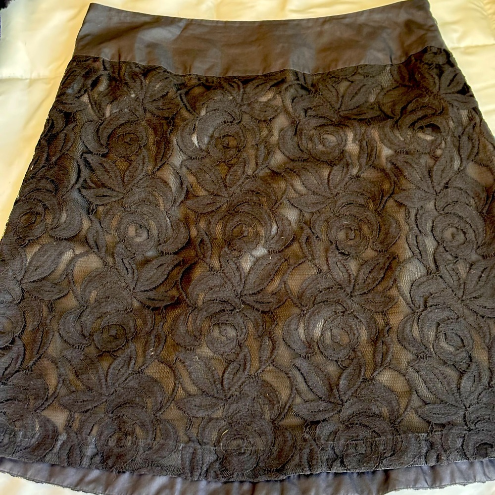 Anthropologie Moulinette Soeurs Size 6 Black lace skirt Gorgeous condition